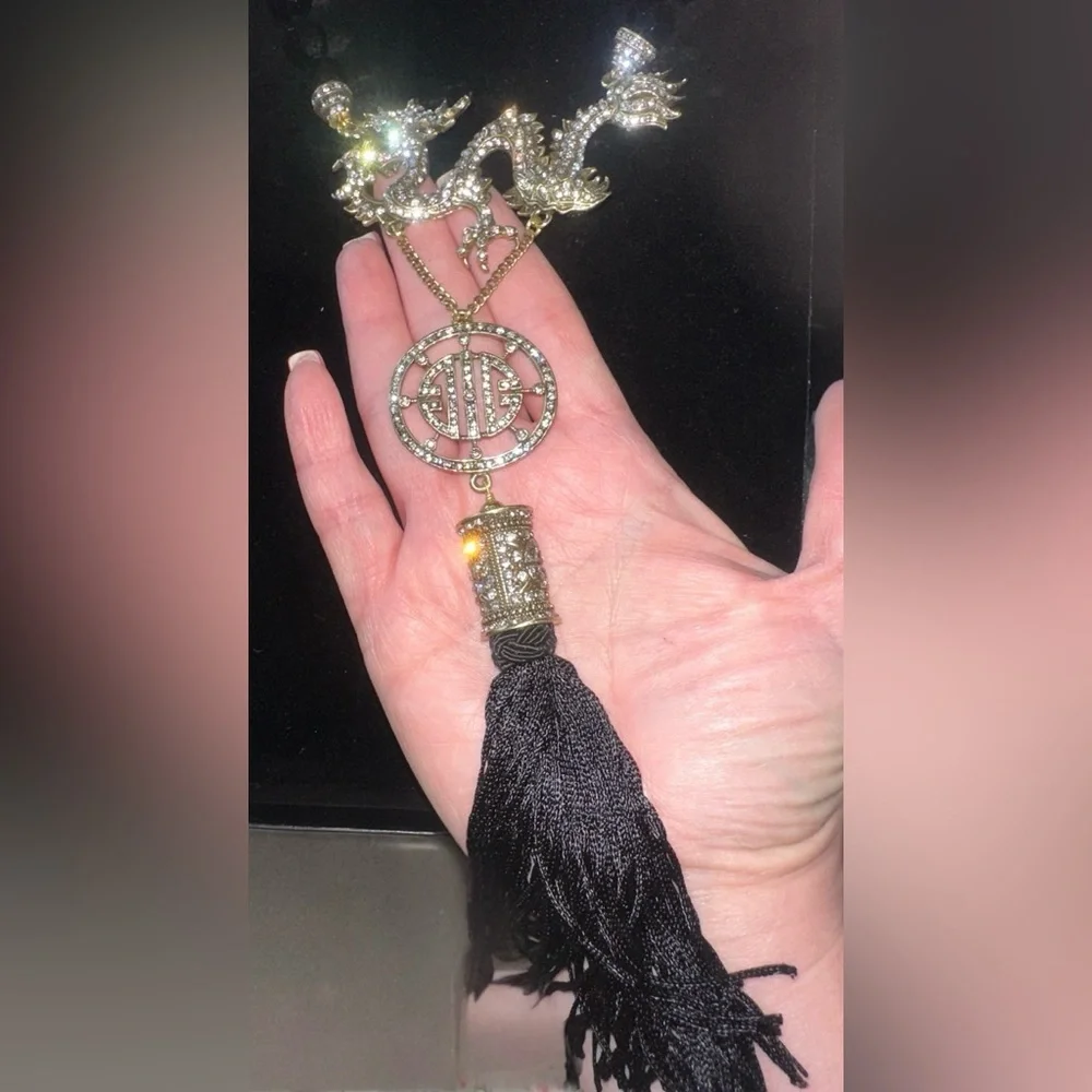 HEIDI DAUS Shimmering Dragon Tassel Necklace Crystals Gold and Black Pendant NIB - Picture 2 of 9